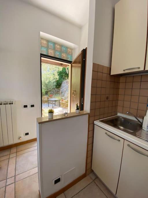 Fonzi'S House Apartment Специя Екстериор снимка